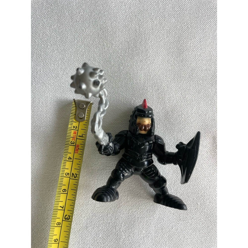 1994 Fisher Price Great Adventures Castle Black Knight Armor Mace Action Figure - Picture 8 of 9